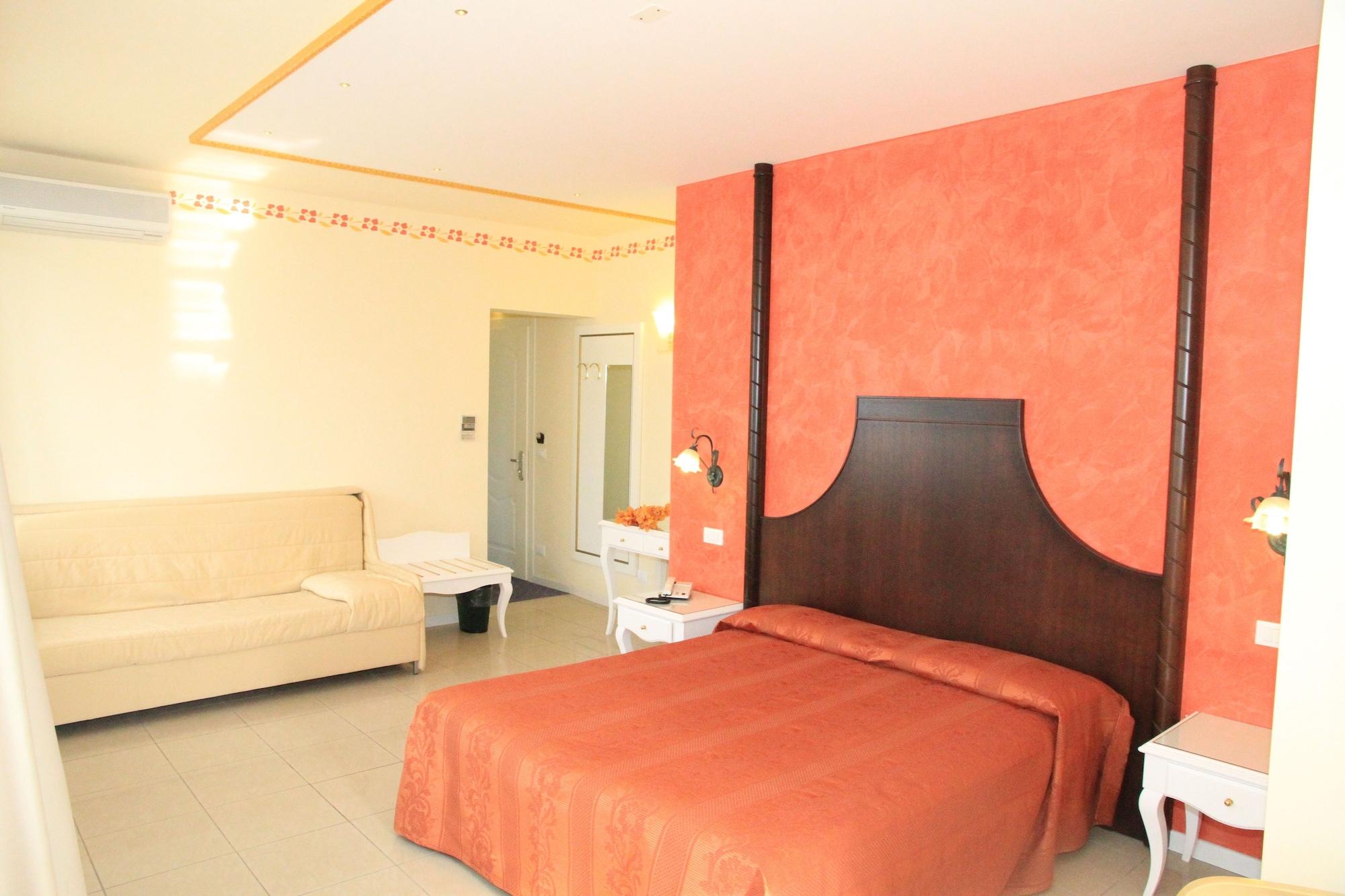Luxor E Cairo The Beach Resort Lido di Jesolo Eksteriør billede