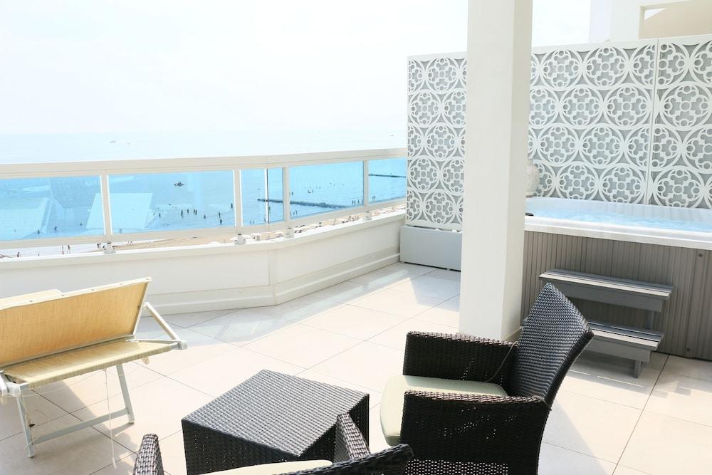 Luxor E Cairo The Beach Resort Lido di Jesolo Eksteriør billede