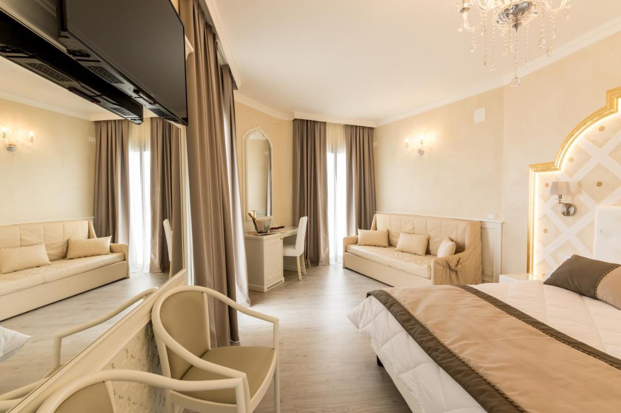 Luxor E Cairo The Beach Resort Lido di Jesolo Eksteriør billede
