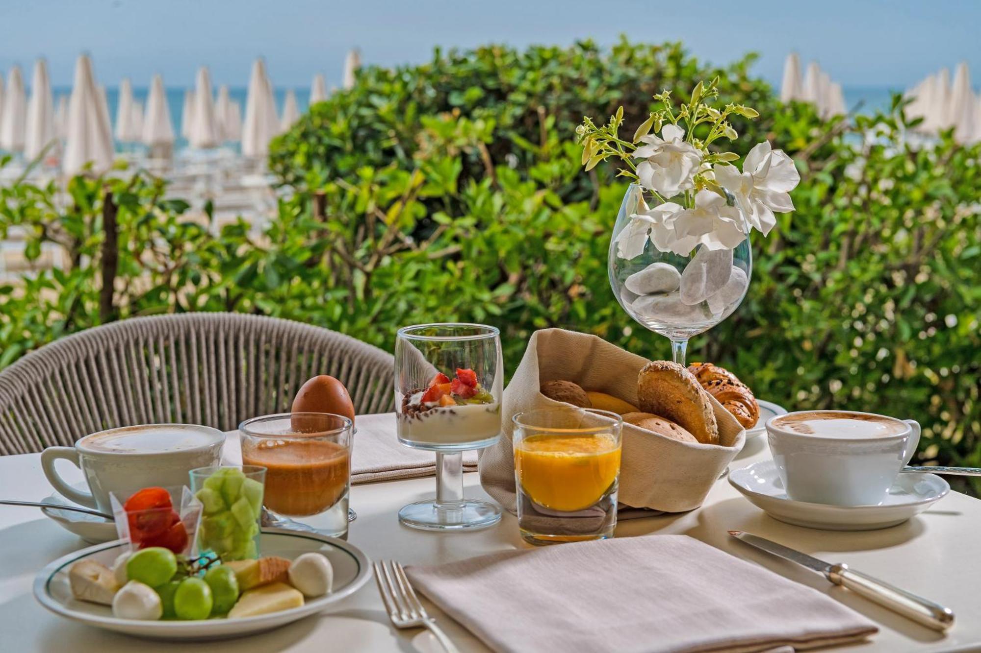 Luxor E Cairo The Beach Resort Lido di Jesolo Eksteriør billede