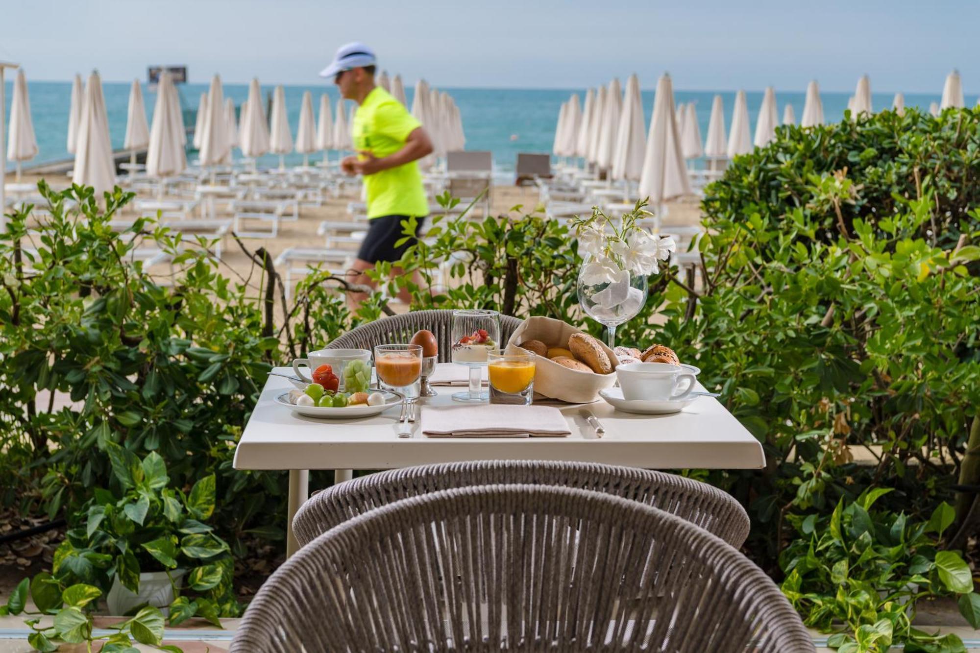 Luxor E Cairo The Beach Resort Lido di Jesolo Eksteriør billede