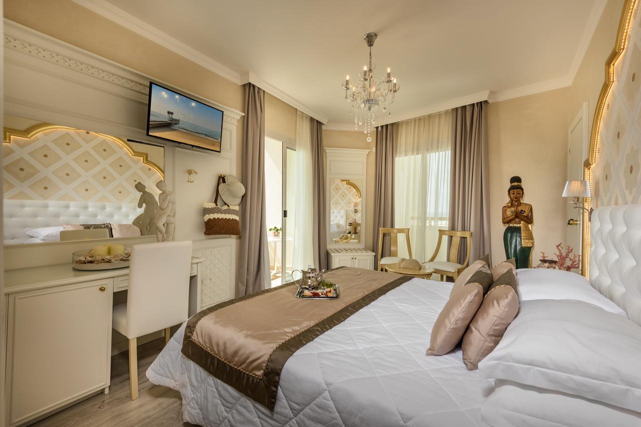 Luxor E Cairo The Beach Resort Lido di Jesolo Eksteriør billede